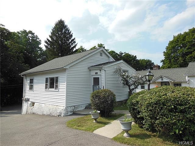 1st image of 122 Mahopac Ave