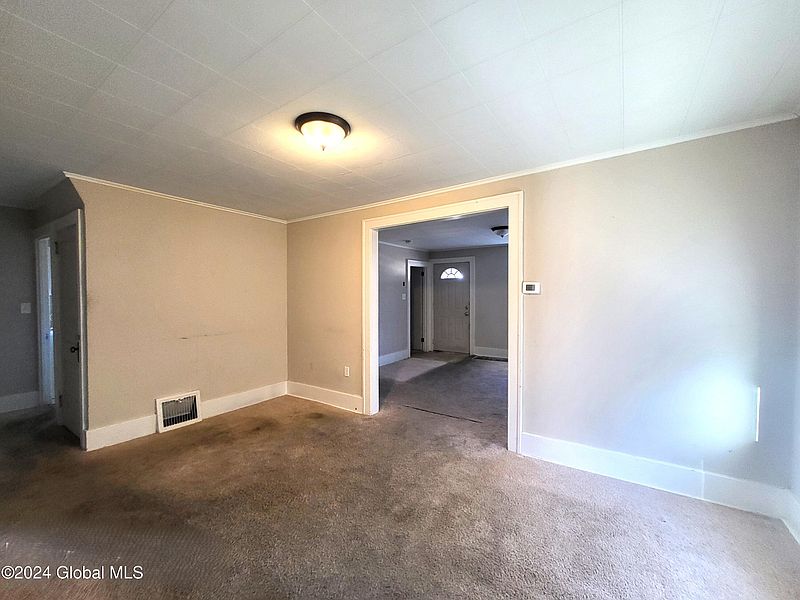 4th image of 59 Glenwood Road