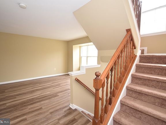 3rd image of 205 Auckland Dr