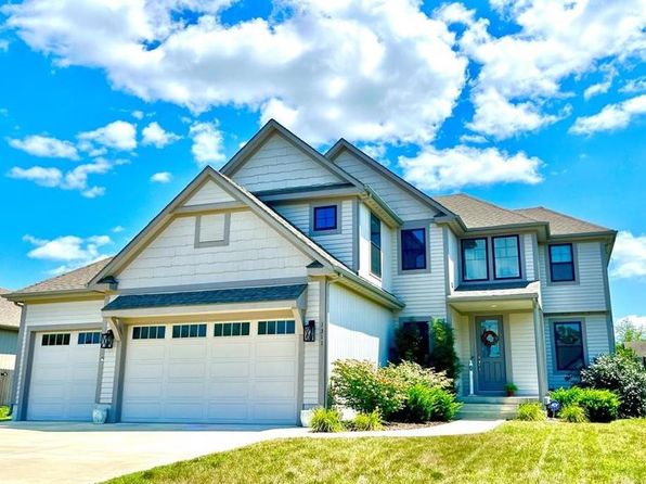 1311 N 4th St E, Louisburg, KS 66053