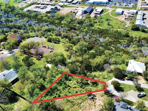 4th image of 1104 Monterrey Oak Circle