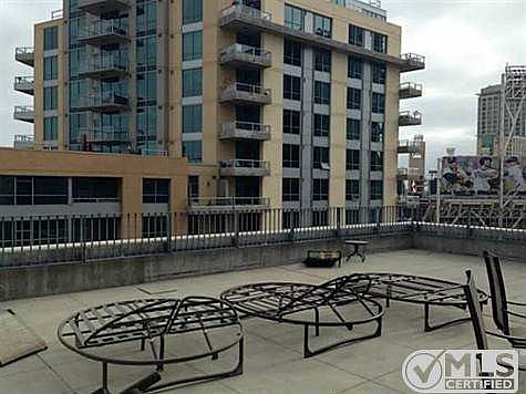 3rd image of 350 11th Ave Unit 918
