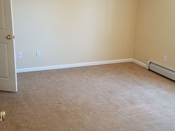 4th image of 41 Bowman St Unit 2