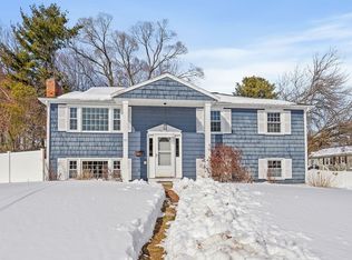 56 Puddingstone Ln, Bellingham, MA 02019
