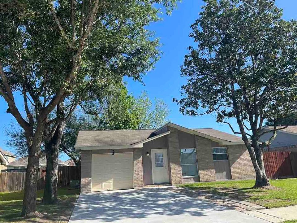 1st image of 10627 Thorncliff Dr