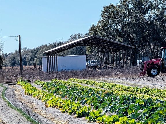 3rd image of 46683 Peeples Ln