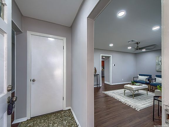 3rd image of 103 Quail Dr