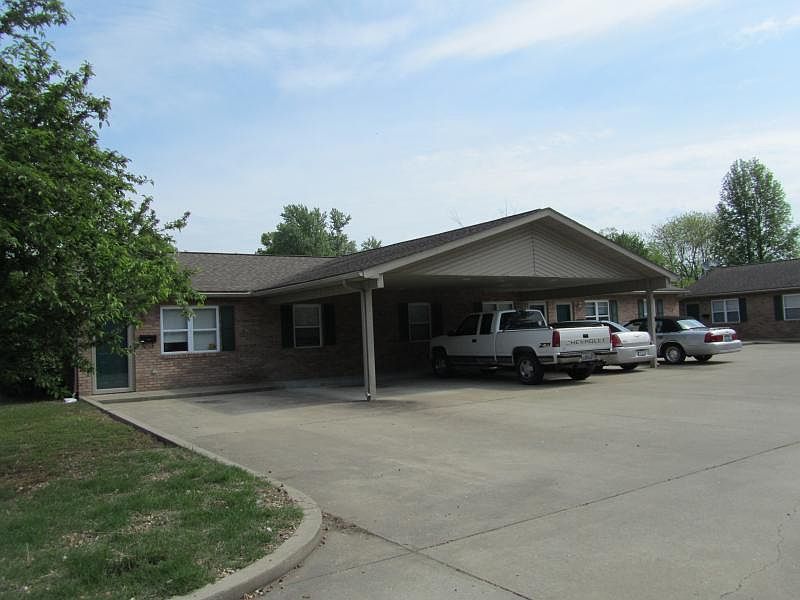 1st image of 603 S Carbon St