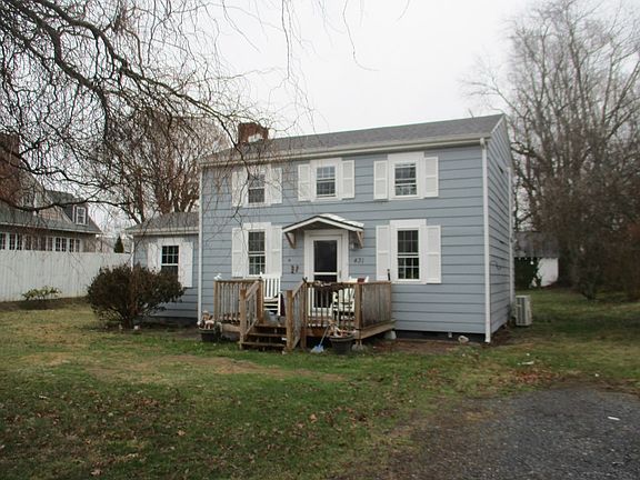 2nd image of 431 Maple St