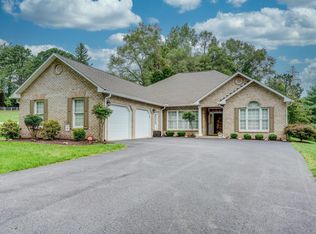 4235 Grandin Road Ext SW, Roanoke, VA 24018