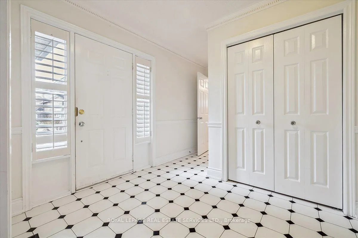 2 bed, $3,600 — Photo 3