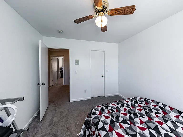 4335 Brush Creek Rd — Photo 36