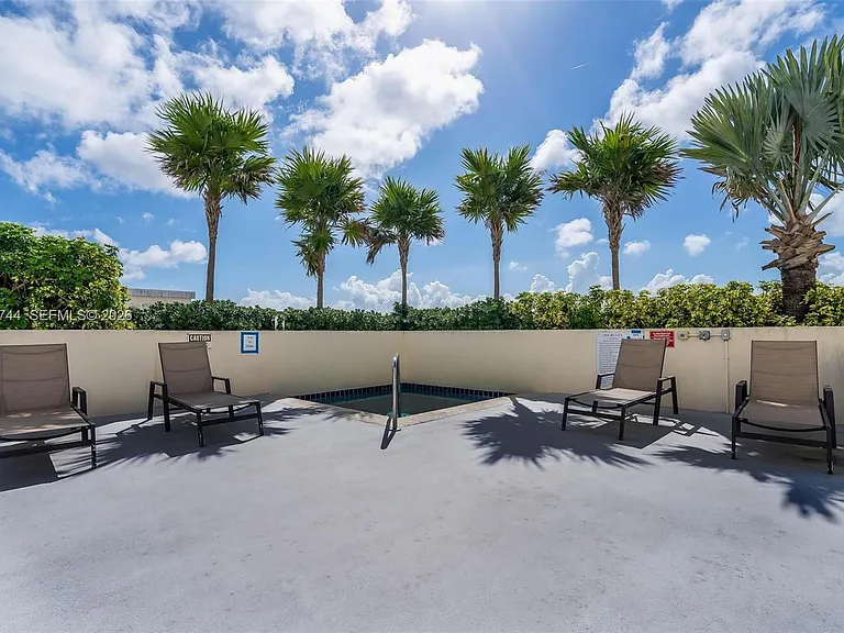 7290 SW 90th St #403 — Photo 17