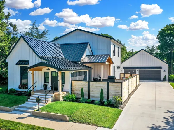 243 N Main St, Fortville, IN 46040