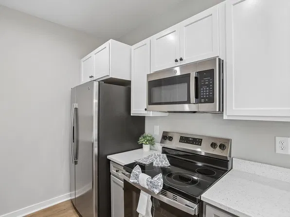 Woodford Ridge Townhomes, 110 Peach Blossom Rd, Bonaire, GA 31005
