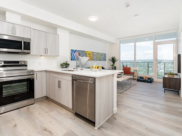 1015 13th St SW — Photo 33
