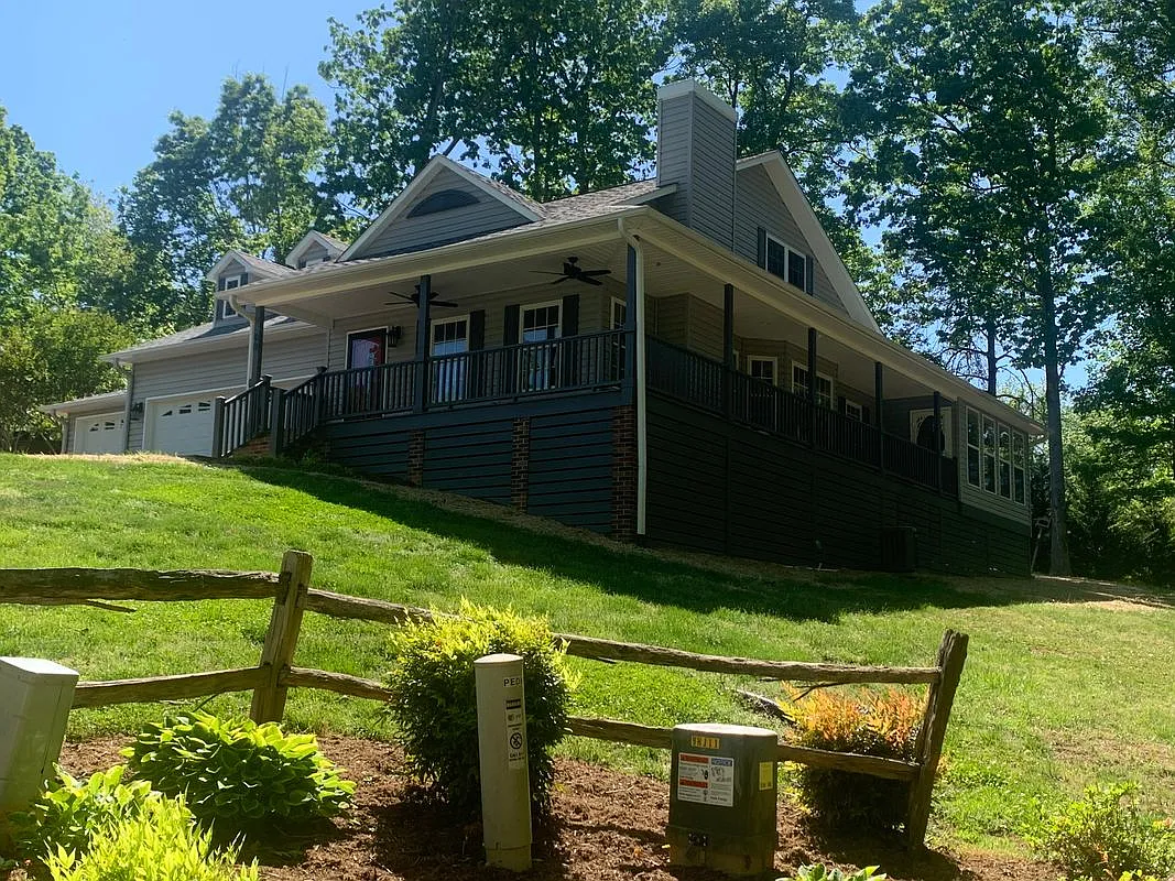 Building Photo - 40 Brierfield Dr