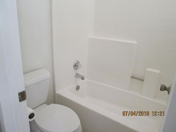 3rd image of 14155 Rosewood Dr
