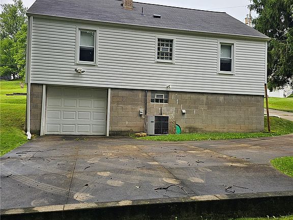 5th image of 248 Center St