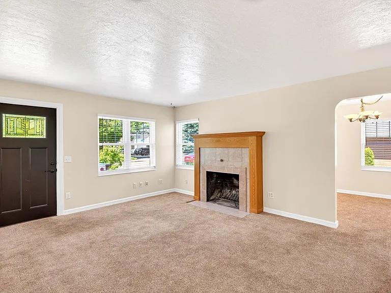 1414 NE 109th Ave #A — Photo 5