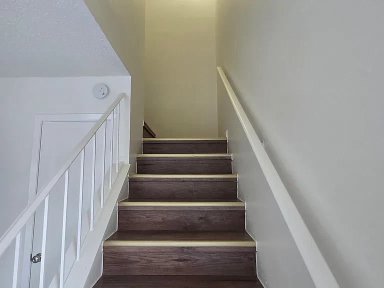 6713 Escondido Dr — Photo 9