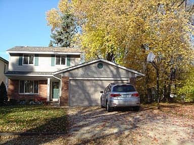 1st image of 2588 Woodbine Dr