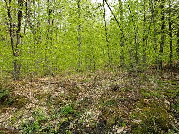 22 Navaho Ln, Heath, MA 01346