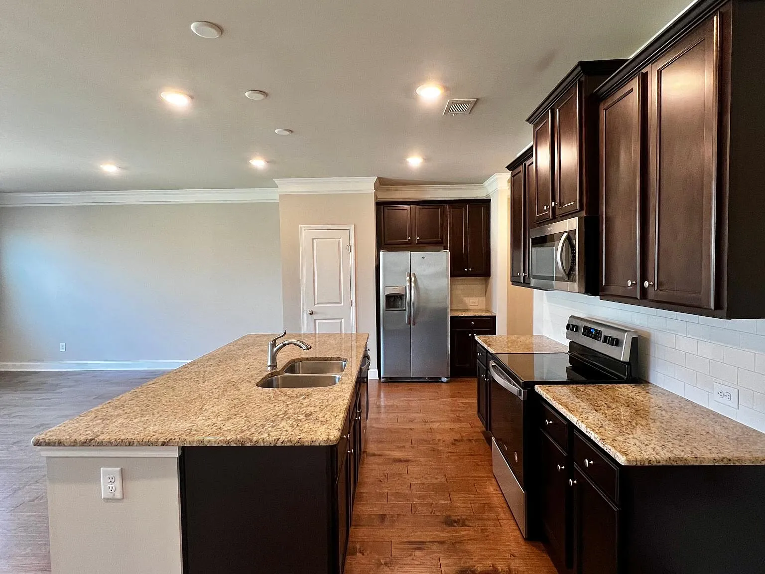 3383 Pearl Ridge Way — Photo 4