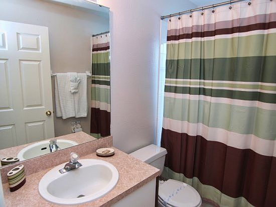 W3P246D-Bathroom-Ensuite