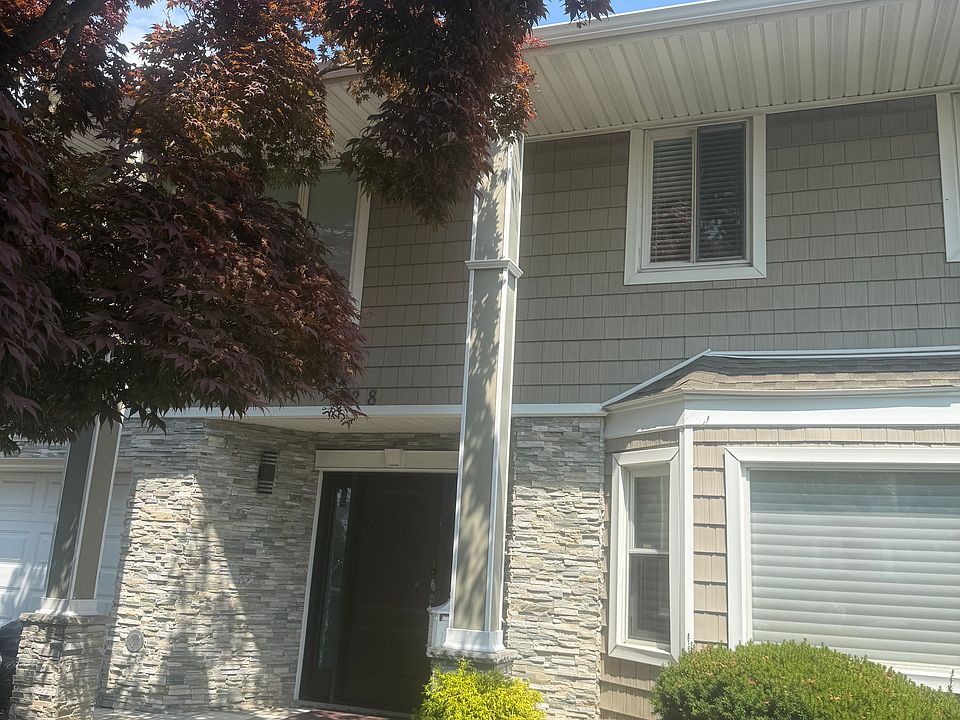 1st image of 528 Halevy Dr