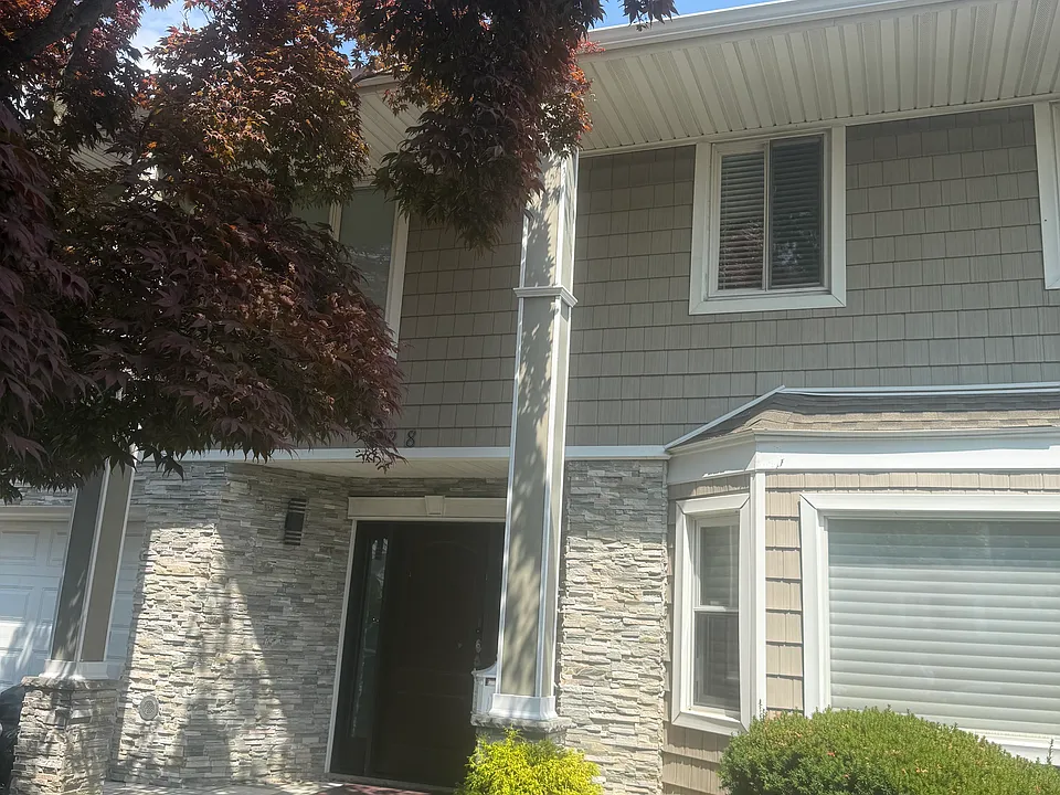 528 Halevy Dr