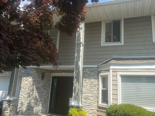 528 Halevy Dr