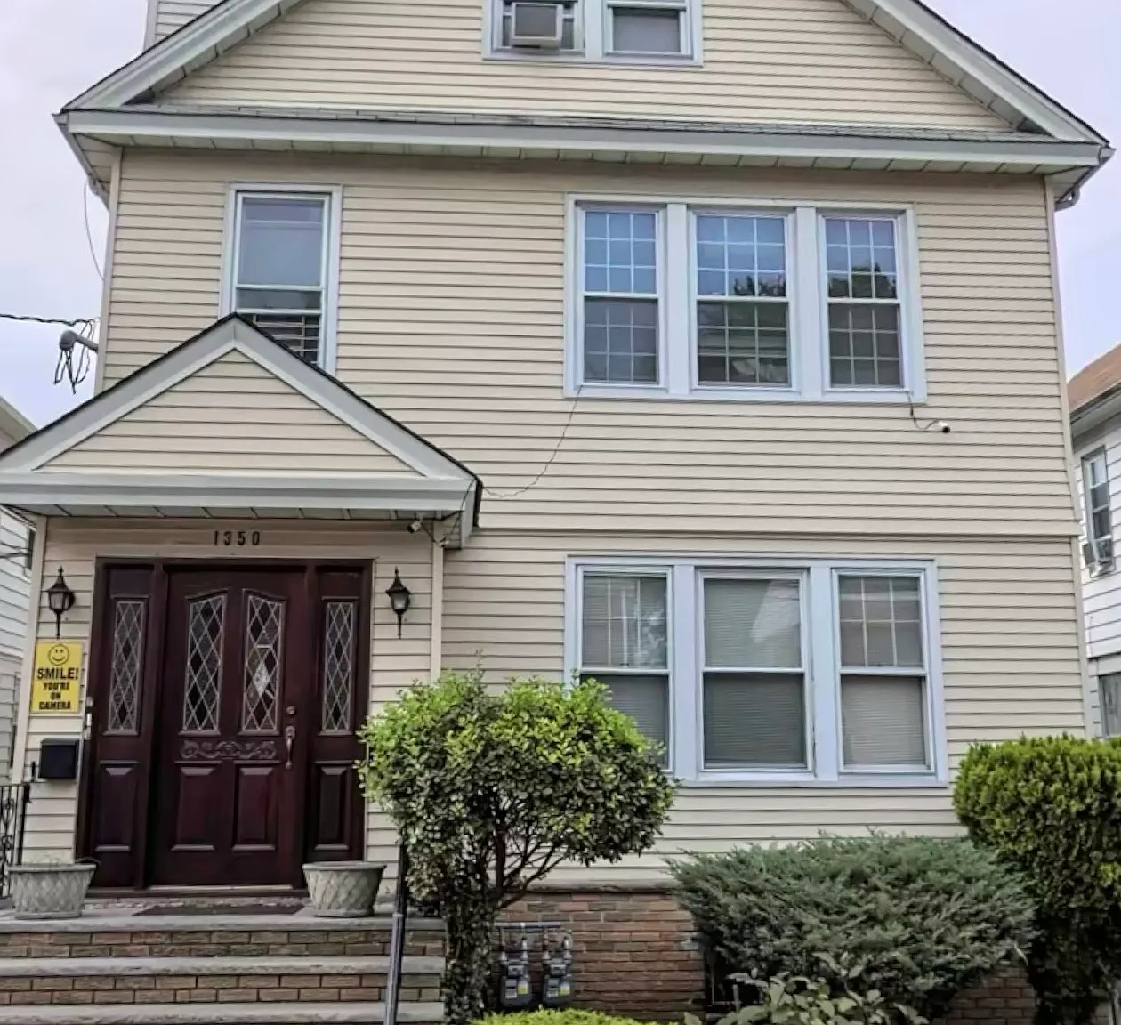 3 bed, 1200 sqft, $3,000 — Photo 1