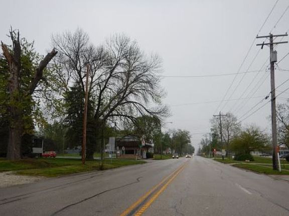 3rd image of 1625 W Main St