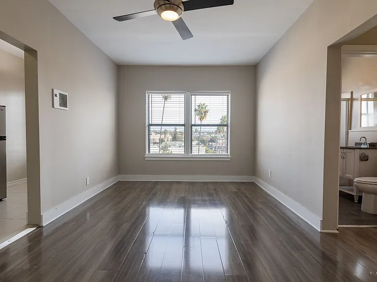 Seven Lions Apartments — Photo 15