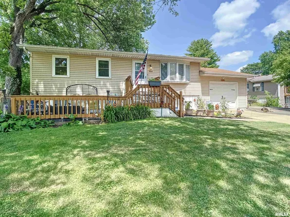 514 E 22nd Avenue A, Coal Valley, IL 61240