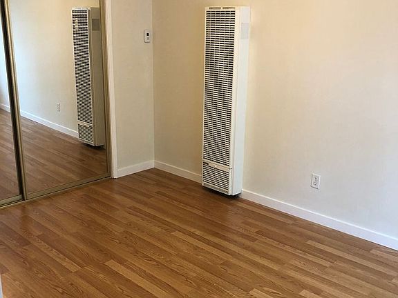 4th image of 101 Broderick St #102