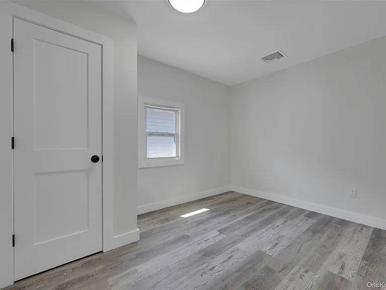 512 Minnieford Ave #508 — Photo 13