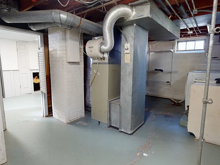 4004 Wellington Ave — Photo 10