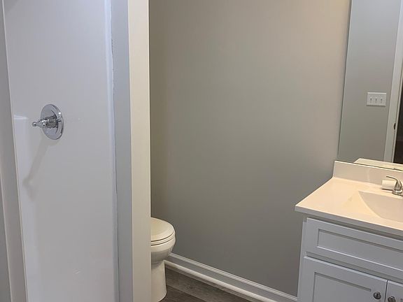 5th image of 103 Bellevue Dr