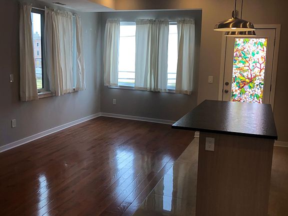 5th image of 831 N 15th St #C