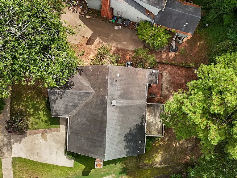 4504 Liverpool Ln — Photo 32
