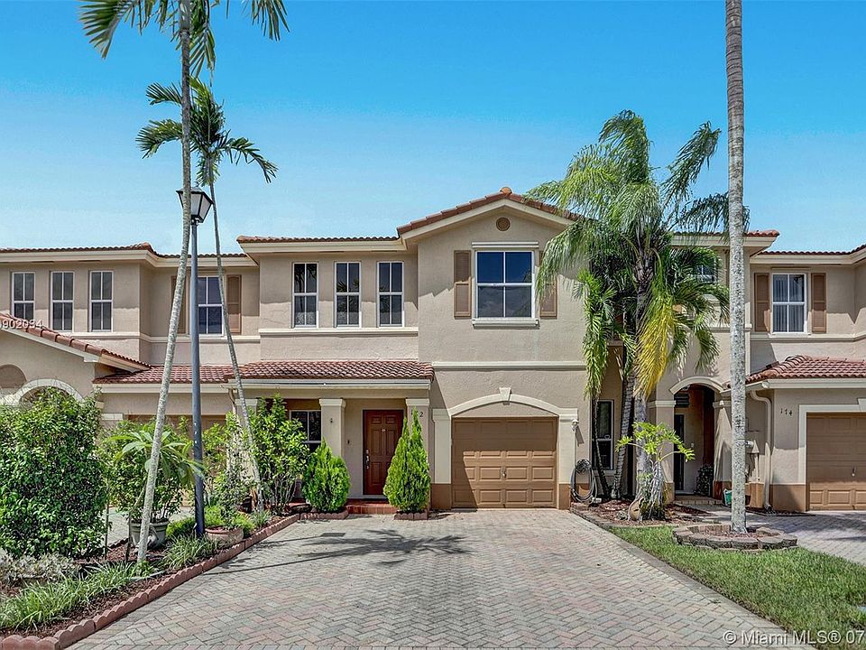 1st image of 172 Riverwalk Cir