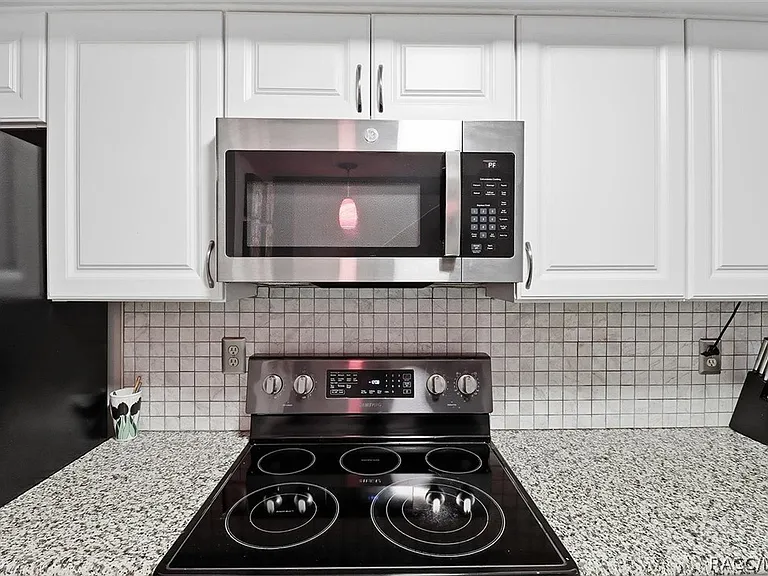 791 E Hartford St #1B — Photo 13