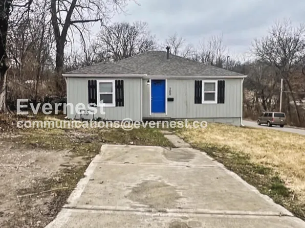 700 S Savage St, Independence, MO 64050