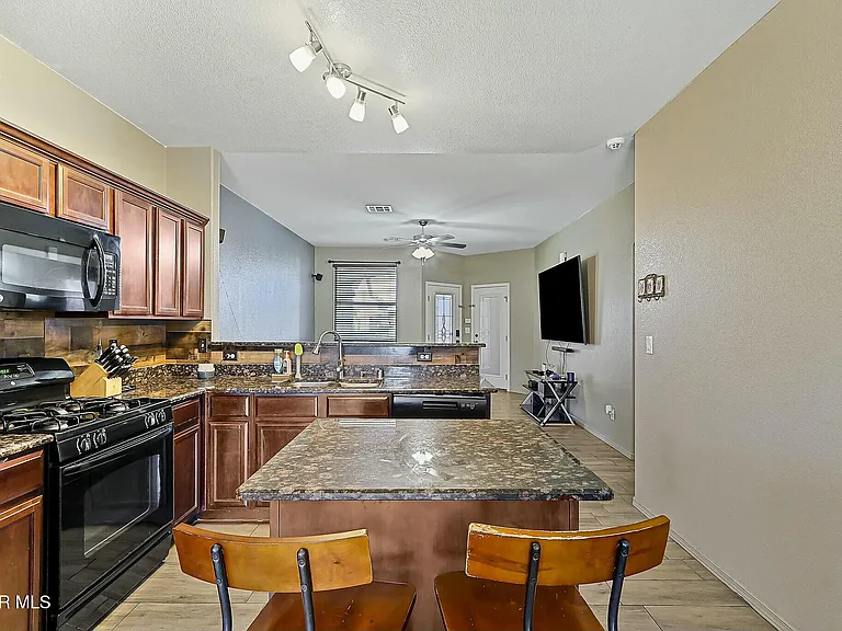 13142 Saker Dr — Photo 11