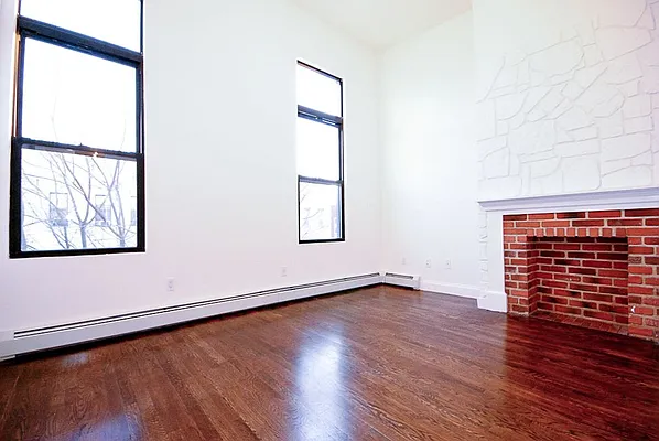 Rented by Brick&Mortar | media 71