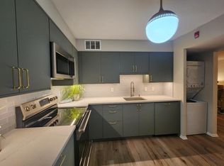 1906 E Shorewood Blvd UNIT 151, Shorewood, WI 53211