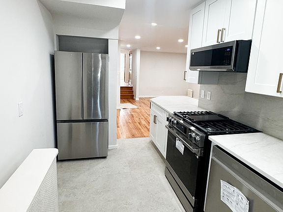 4th image of 2809 Ditmars Blvd APT 2