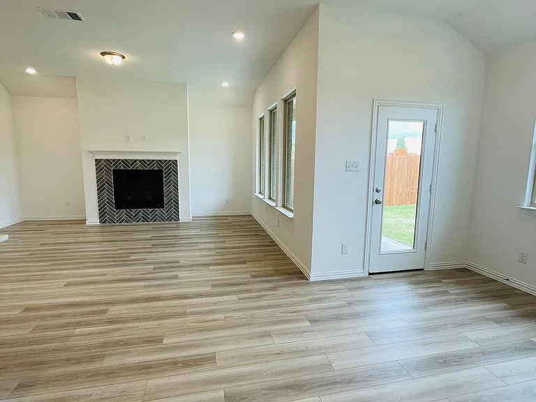 1836 Lockhart Dr — Photo 7